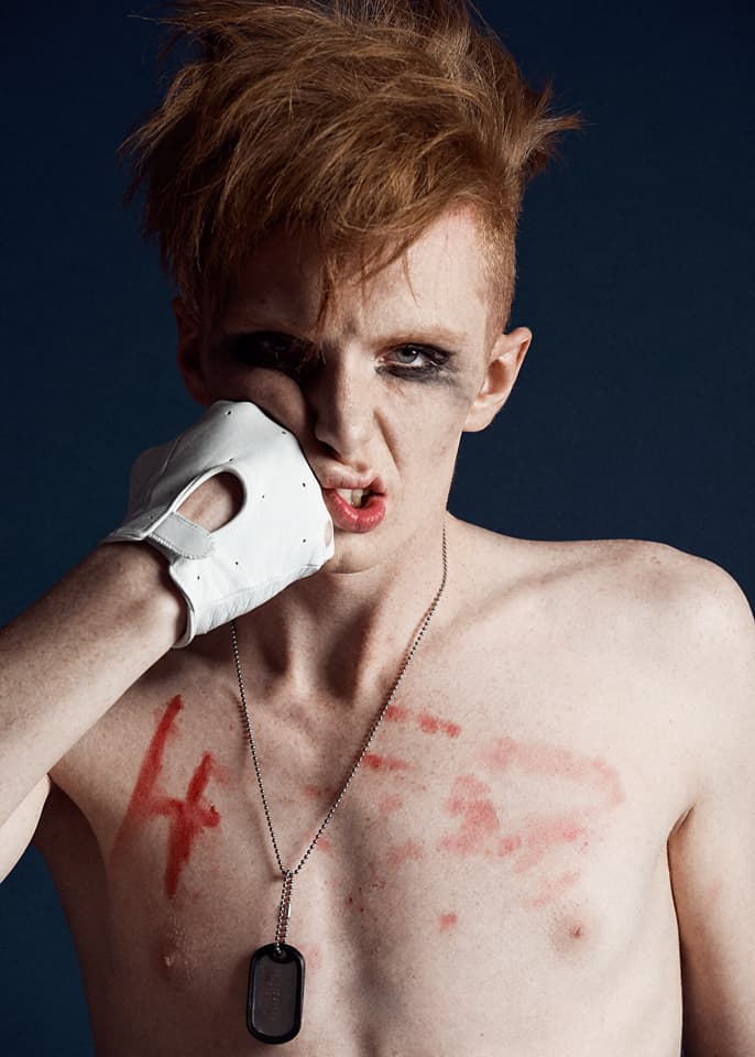Artystyczny makijaż i bodypainting opublikowany w magazynie Hiro.