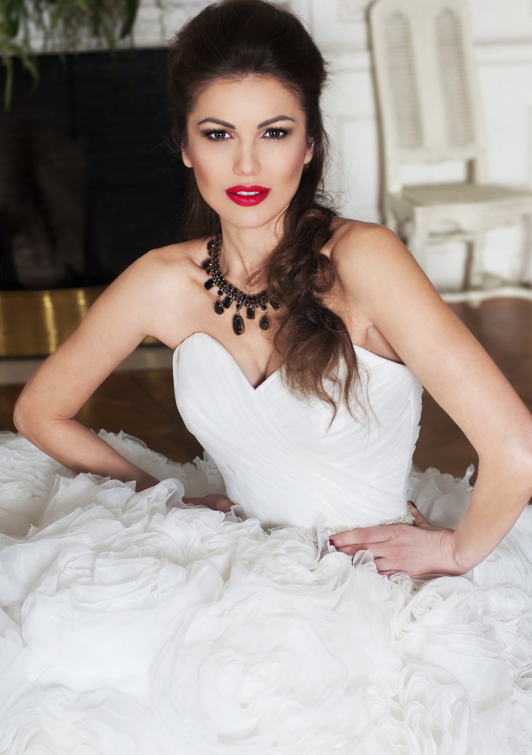 Makijaż ślubny i elegancka stylizacja do sesji w Make-Up Trendy